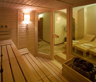 Commercial sauna cabin